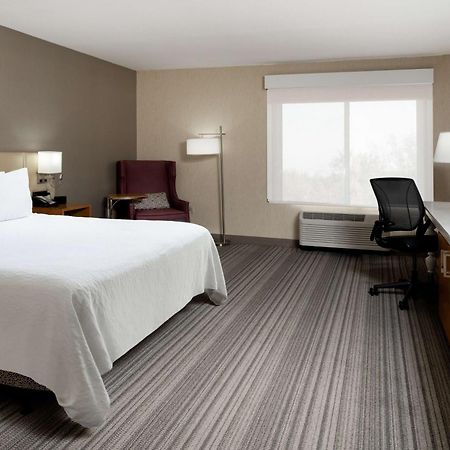 Hilton Garden Inn Roseville Luaran gambar